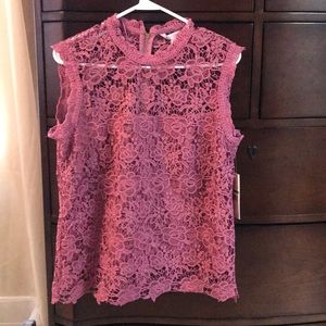 Gorgeous Lace Top!
